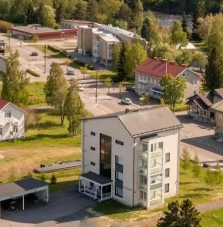 Kompakti Kolmio Saunalla, Kalajoen Keskustassa * カラヨキ