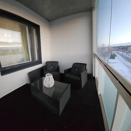 Kompakti Kolmio Saunalla, Kalajoen Keskustassa *